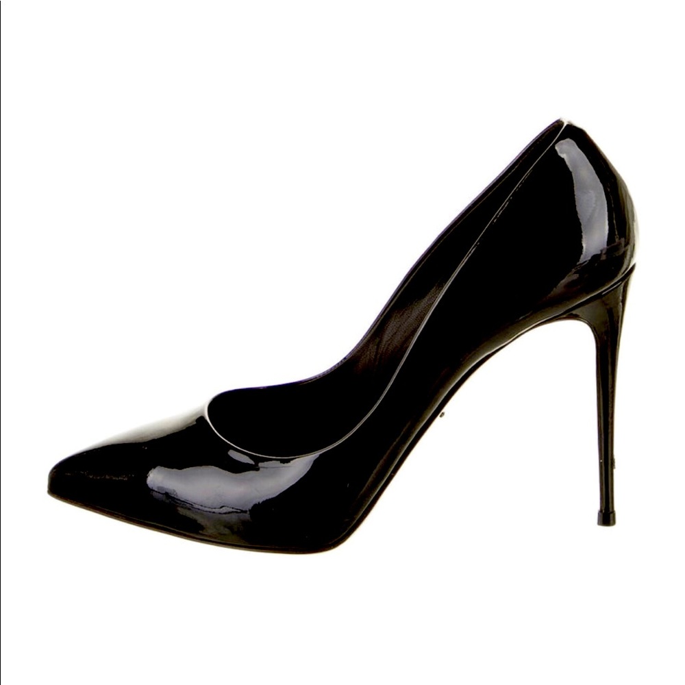 Dolce & Gabbana Patent Leather Pumps 🖤